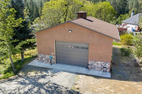 Tiny photo for 8959 John Day Drive, Gold Hill, OR 97525 (MLS # 220219449)