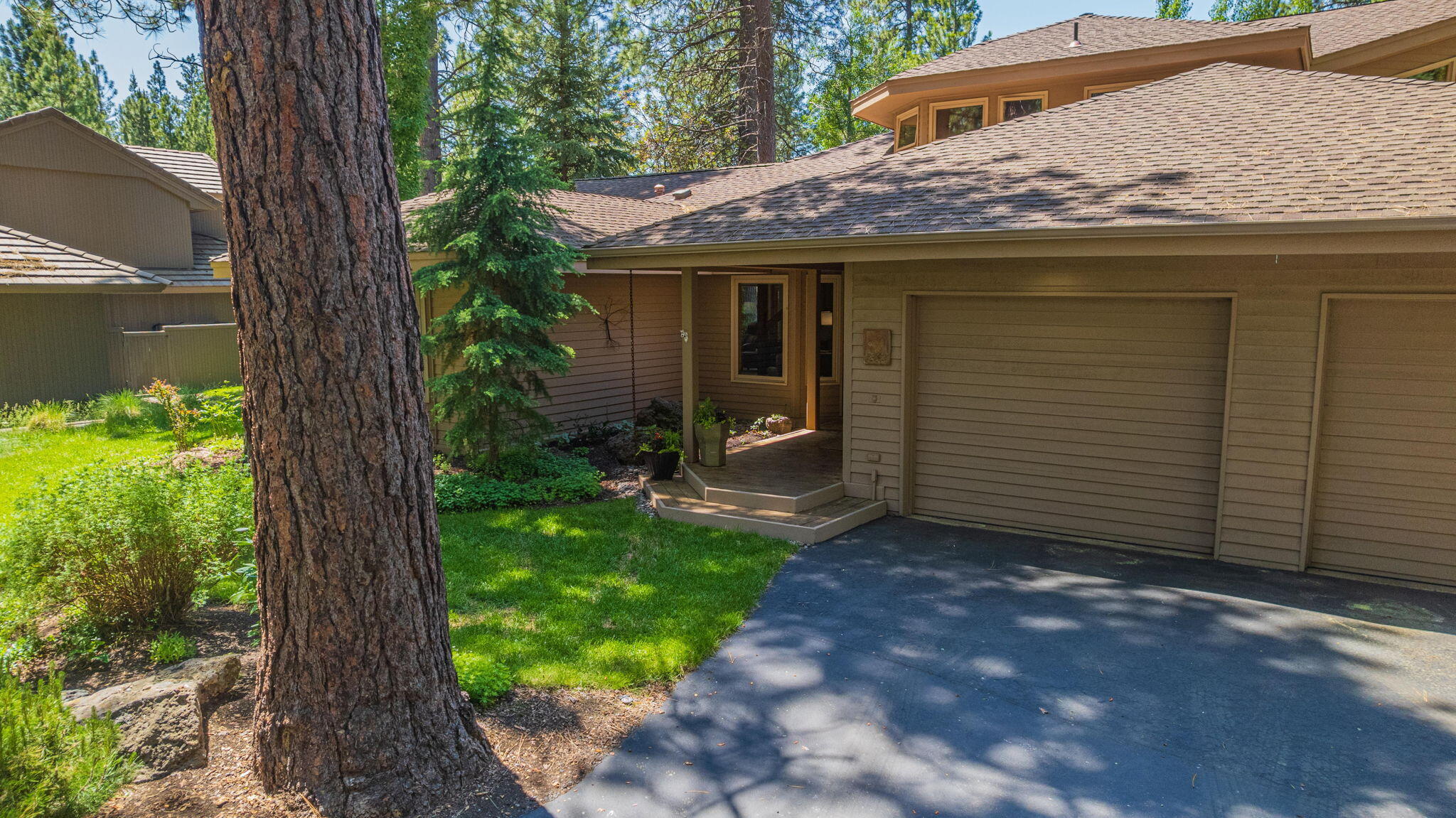 Fairway Point Villag - Residential