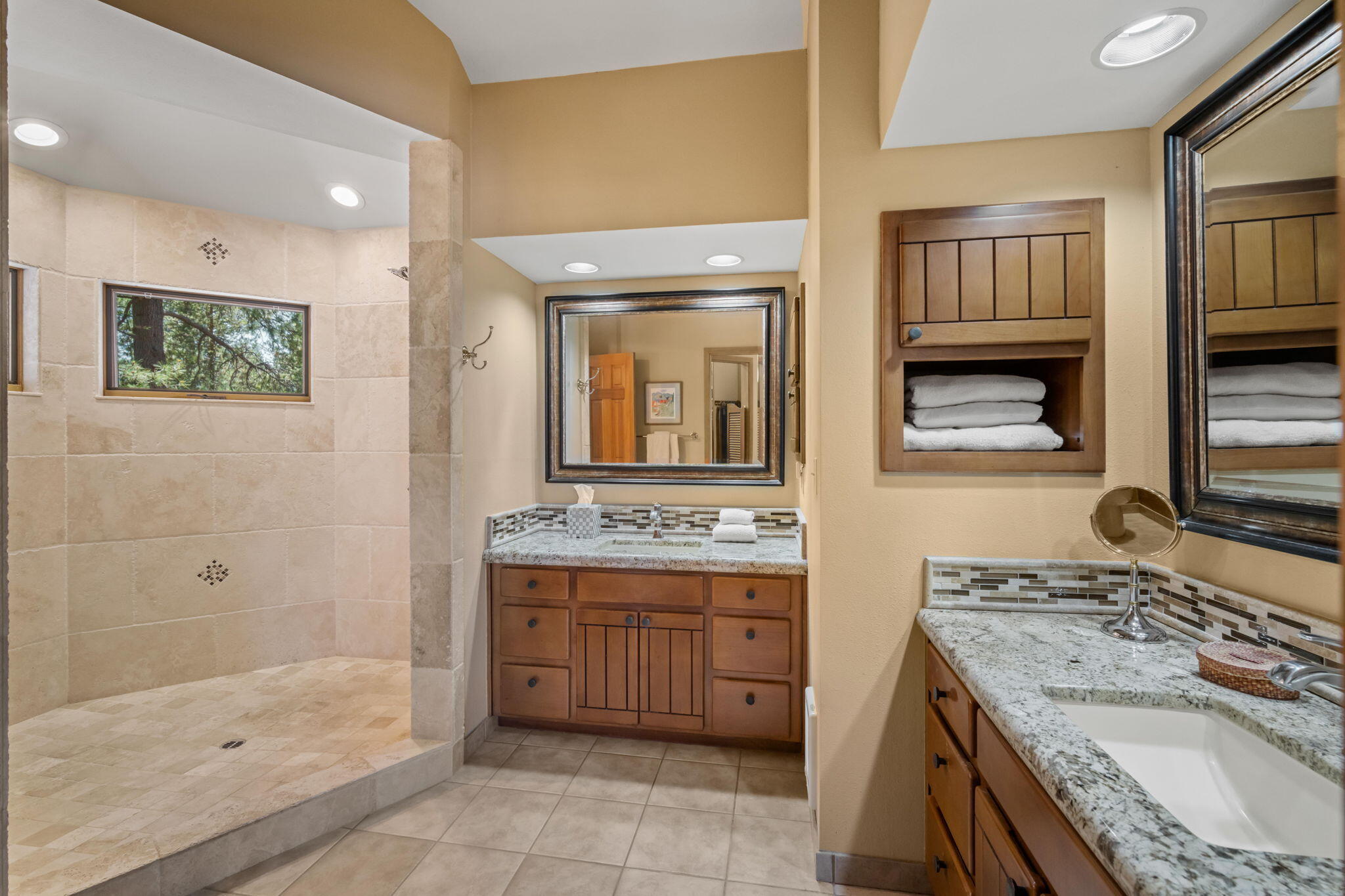 Fairway Point Villag - Residential