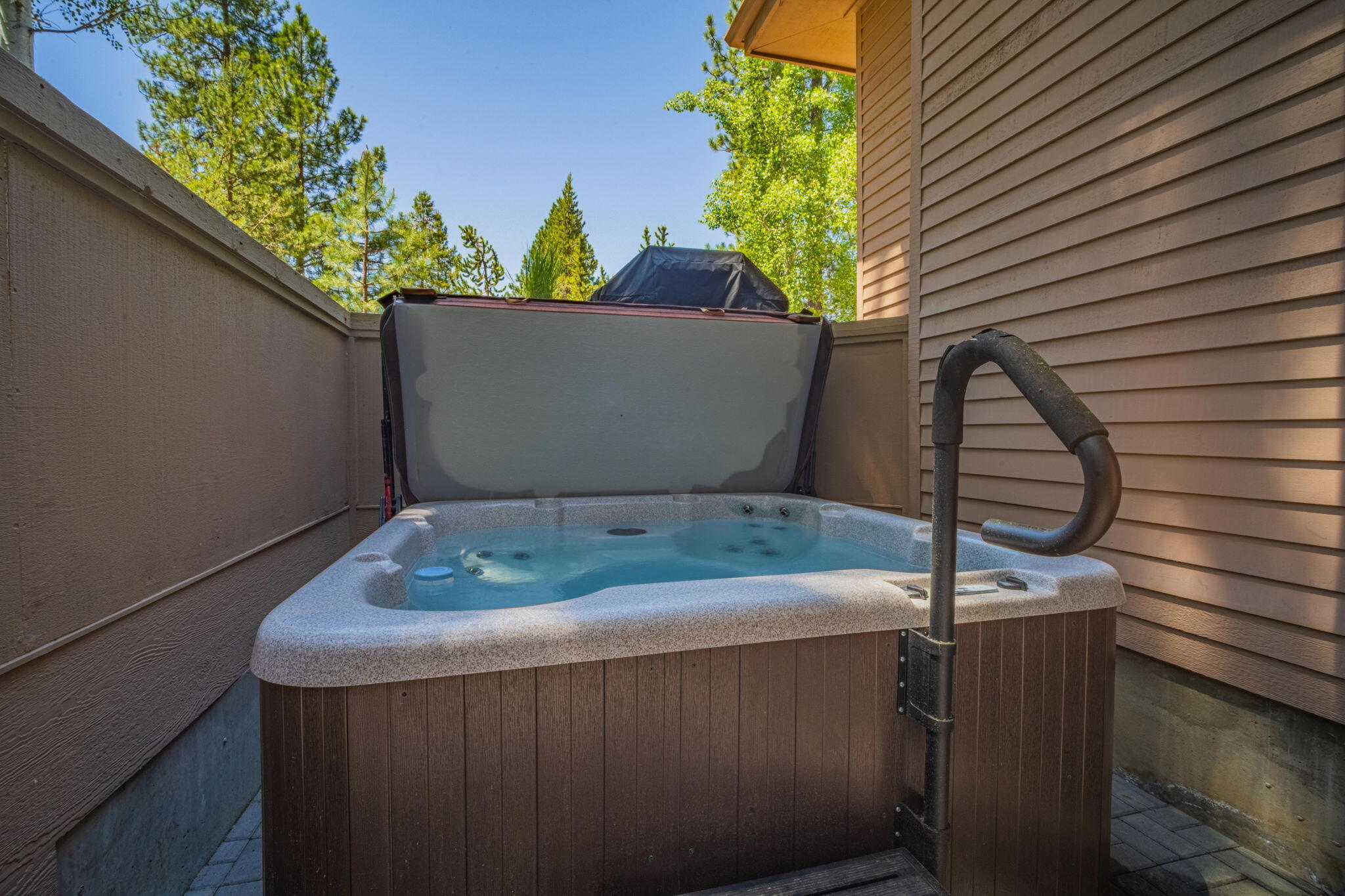 Fairway Point Villag - Residential