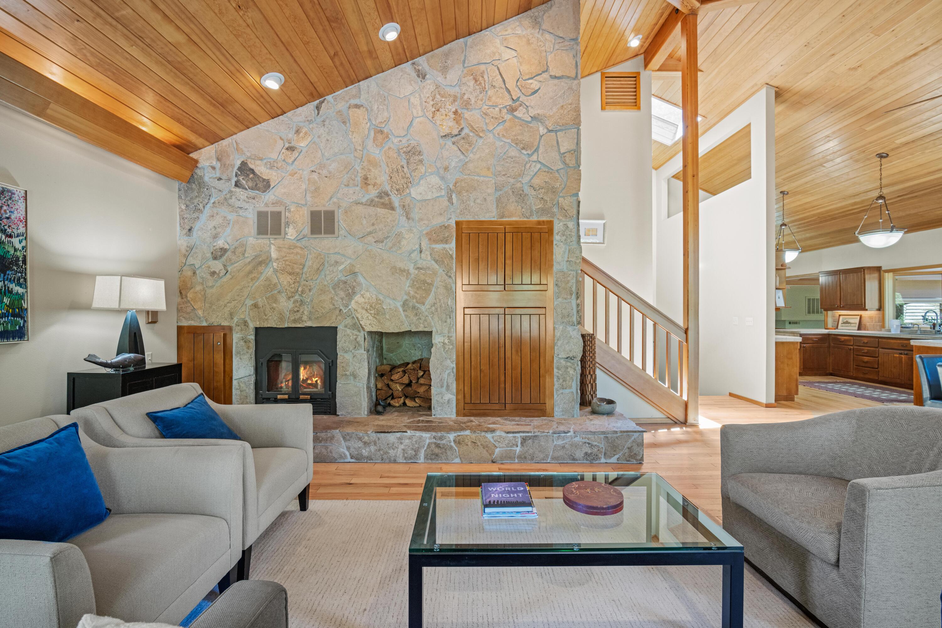 Fairway Point Villag - Residential