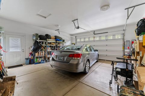 Tiny photo for 2317 SE Overland Drive, Grants Pass, OR 97527 (MLS # 220220224)