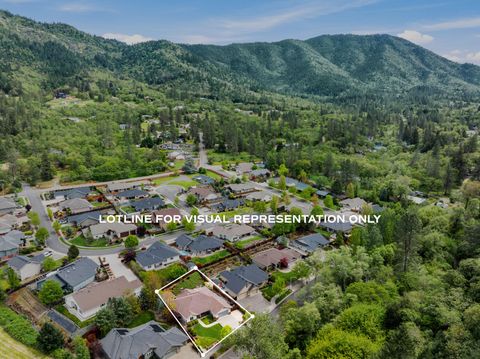 Tiny photo for 2317 SE Overland Drive, Grants Pass, OR 97527 (MLS # 220220224)