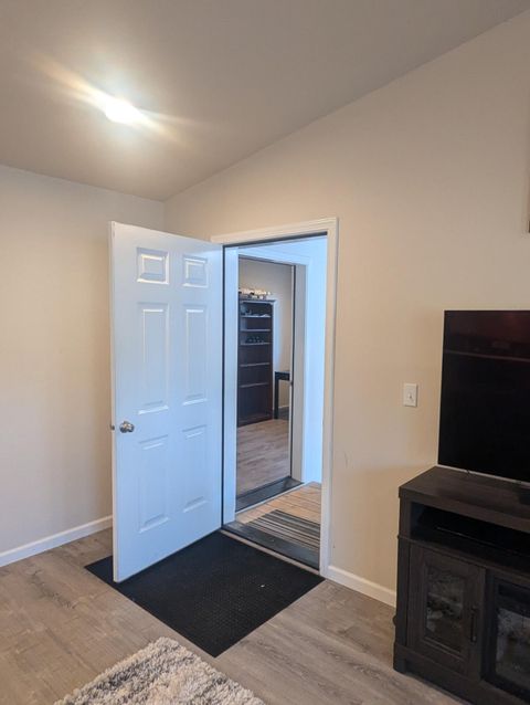 Tiny photo for 5122 Aster Lane, Klamath Falls, OR 97601 (MLS # 220212884)
