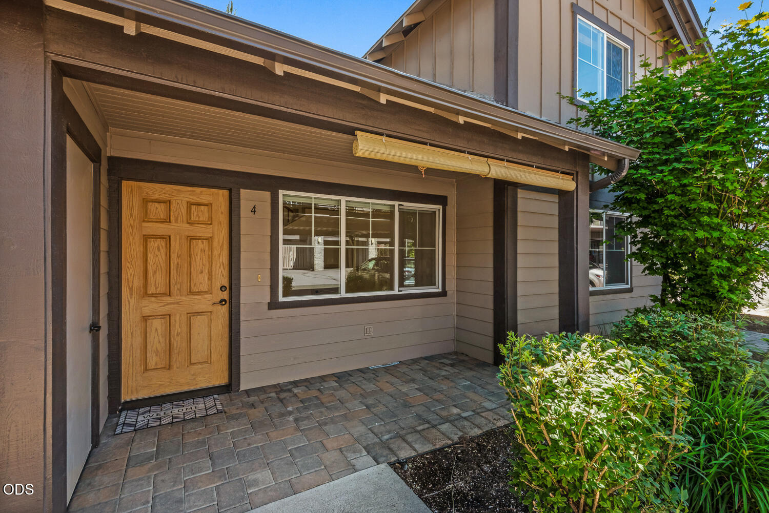 1933 NW Monterey Pines UNIT 4