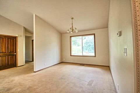 Tiny photo for 7255 Upper Applegate Road, Jacksonville, OR 97530 (MLS # 220219817)