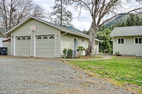 Tiny photo for 7255 Upper Applegate Road, Jacksonville, OR 97530 (MLS # 220219817)