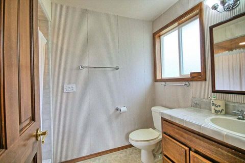 Tiny photo for 7255 Upper Applegate Road, Jacksonville, OR 97530 (MLS # 220219817)