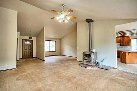 Tiny photo for 7255 Upper Applegate Road, Jacksonville, OR 97530 (MLS # 220219817)