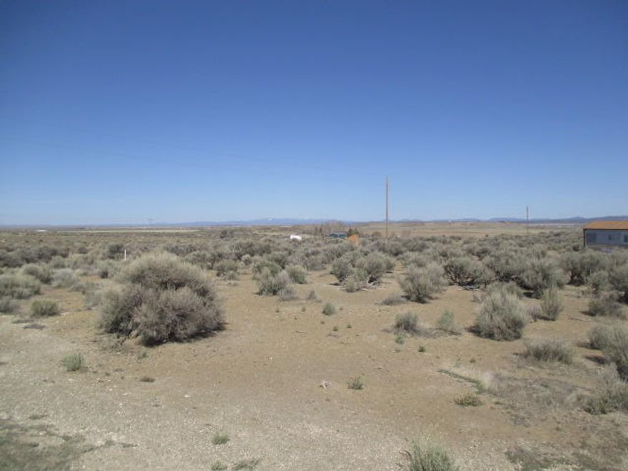 Here's about an acre just out of Christmas Valley where you can enjoy the high desert and the whispering winds of the high desert. Make this your permanent
home site or just a great place to escape. Run into town for gas, groceries, golf and more. Bring your ideas and get away from the rush of the city!