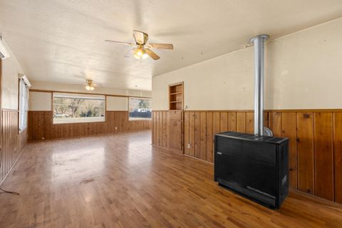 Tiny photo for 175 Rogue River Highway, Gold Hill, OR 97525 (MLS # 220219584)