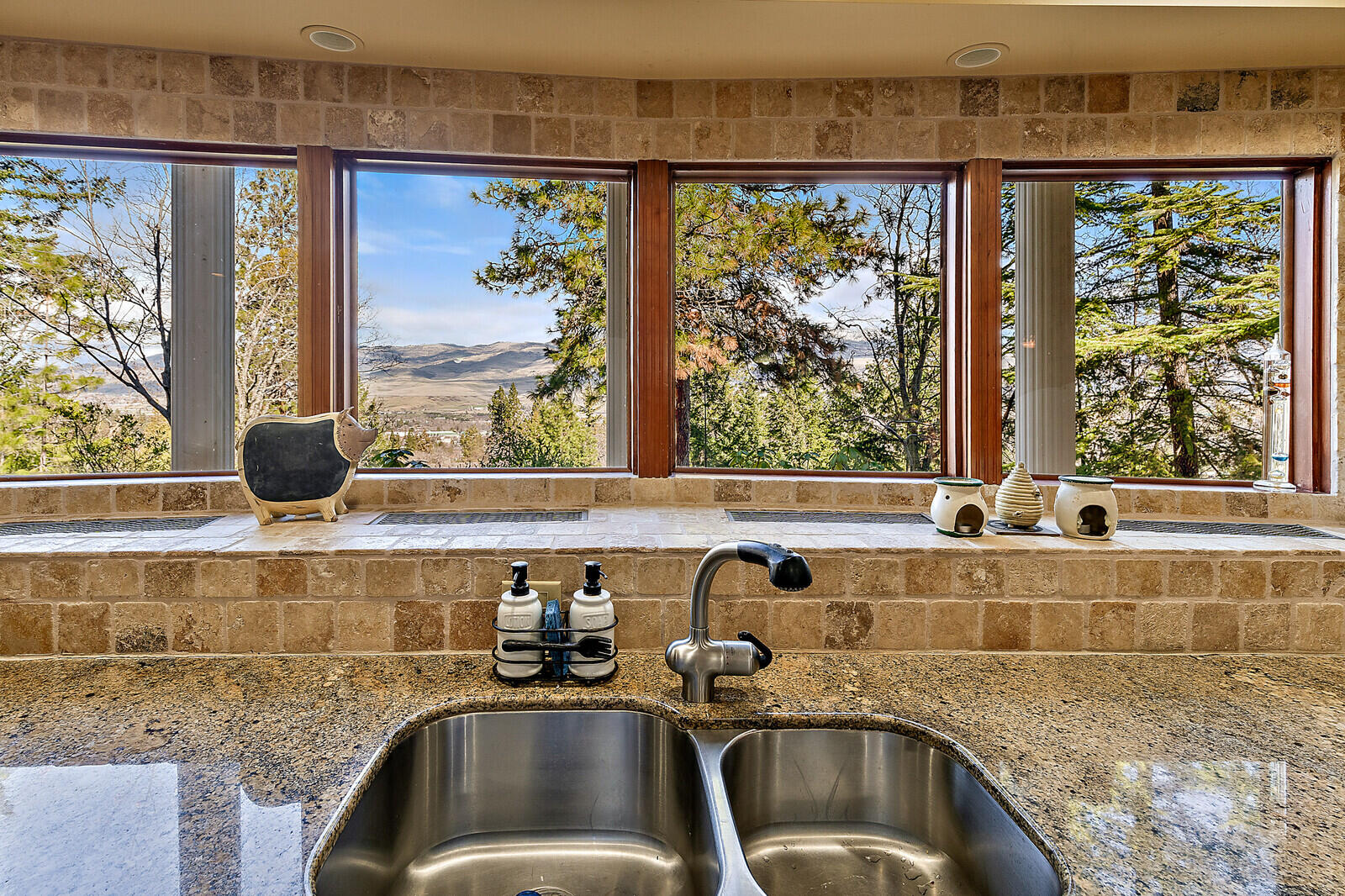 Stratford-on-avon Subdivision - Residential