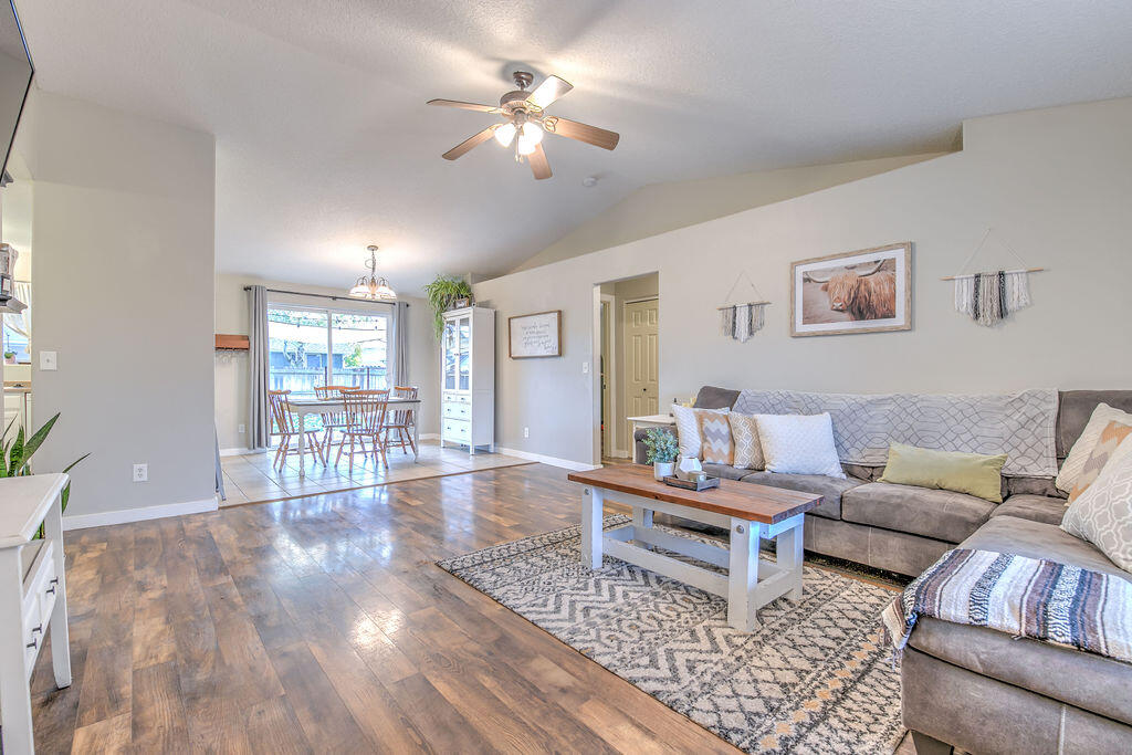 Deer Ridge - Residential