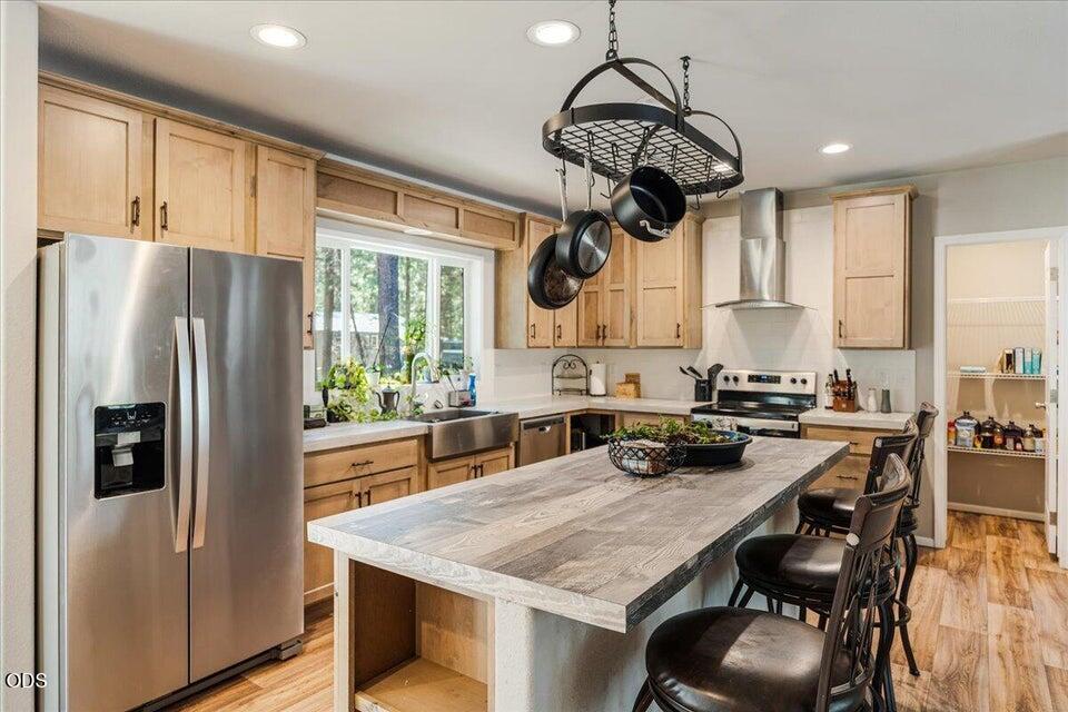 56252 Comet Drive