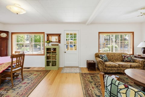 Tiny photo for 75 Dewey Street, Ashland, OR 97520 (MLS # 220223449)