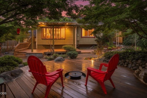 Tiny photo for 75 Dewey Street, Ashland, OR 97520 (MLS # 220223449)