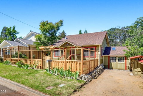 Tiny photo for 75 Dewey Street, Ashland, OR 97520 (MLS # 220223449)
