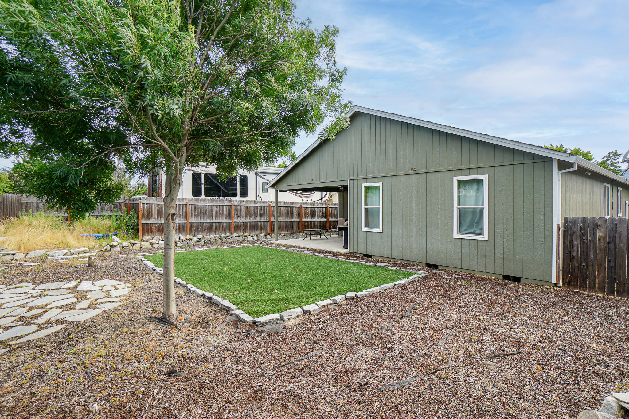 Lone Redwood Grove - Residential