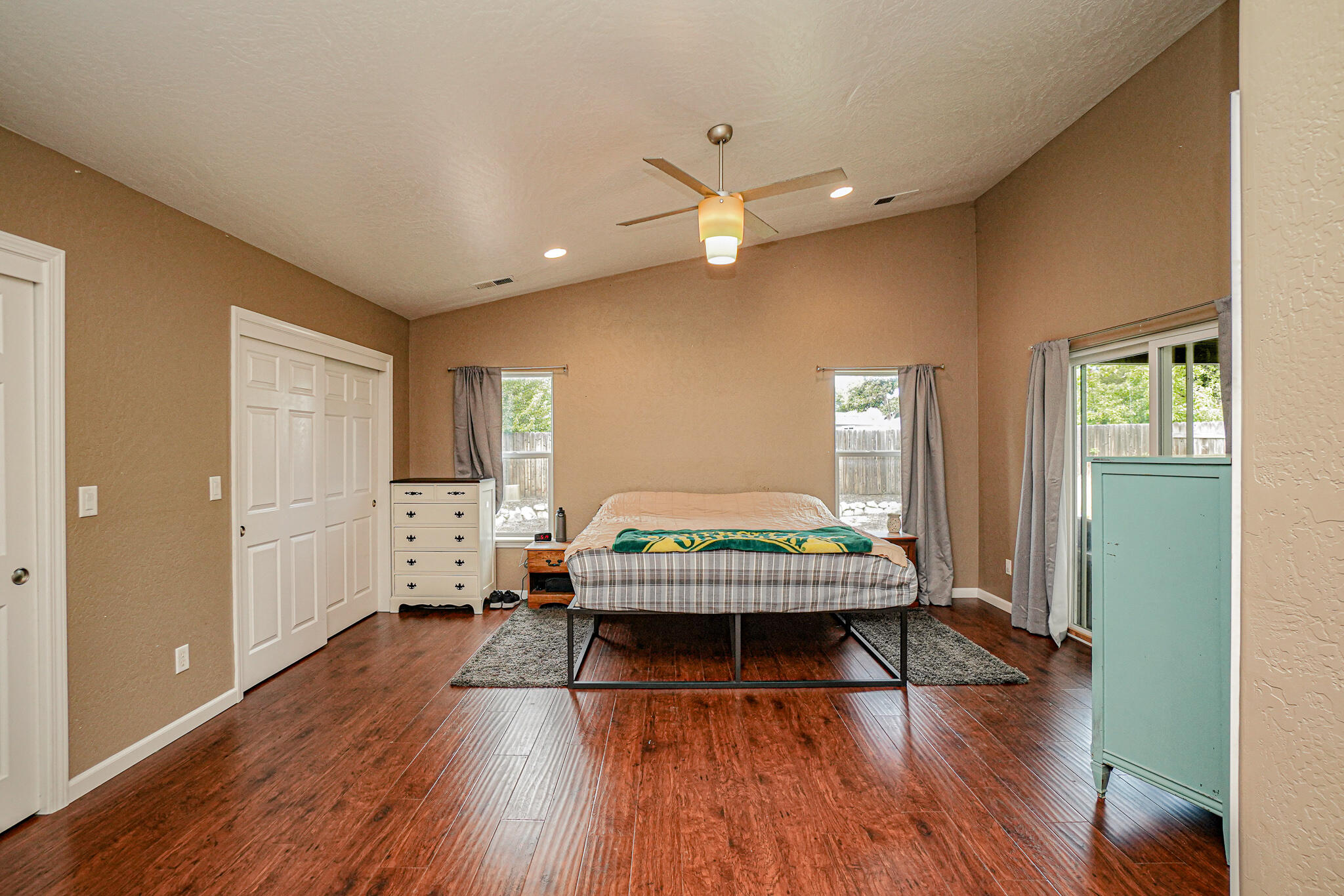 Lone Redwood Grove - Residential