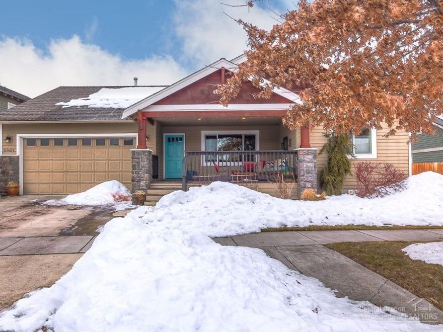 Fabulous single level home on a larger .19 acre lot. Vaulted great room plan w/new tile in the main living areas, gas FP w/masonry surround & barn wood accents. Updated kitchen boast granite tile countertops, stainless steel appliances, painted cabinets, island w/barn wood accents. Brand new carpeting & interior paint. Spacious master w/good separation from other bdrms, luxurious master bath w/walk-in tile shower w/dual shower heads, soaking tub w/tile surround, tile counters & floors! Lrg fenced backyard!