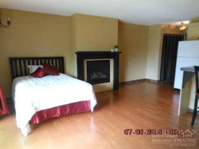 Bend Riverside - Residential