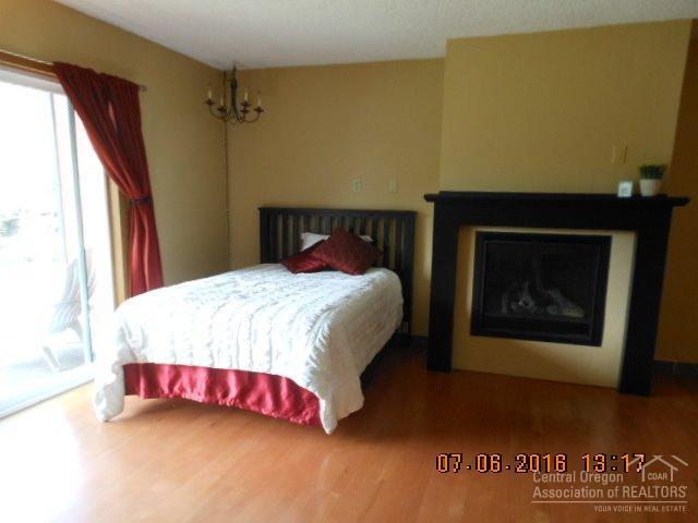 Bend Riverside - Residential