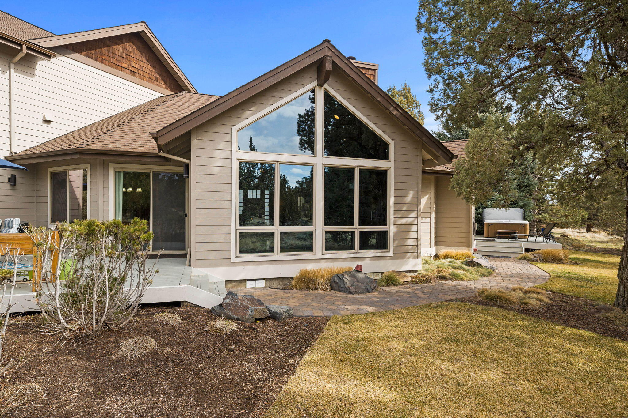 Crestridge Estate - Residential