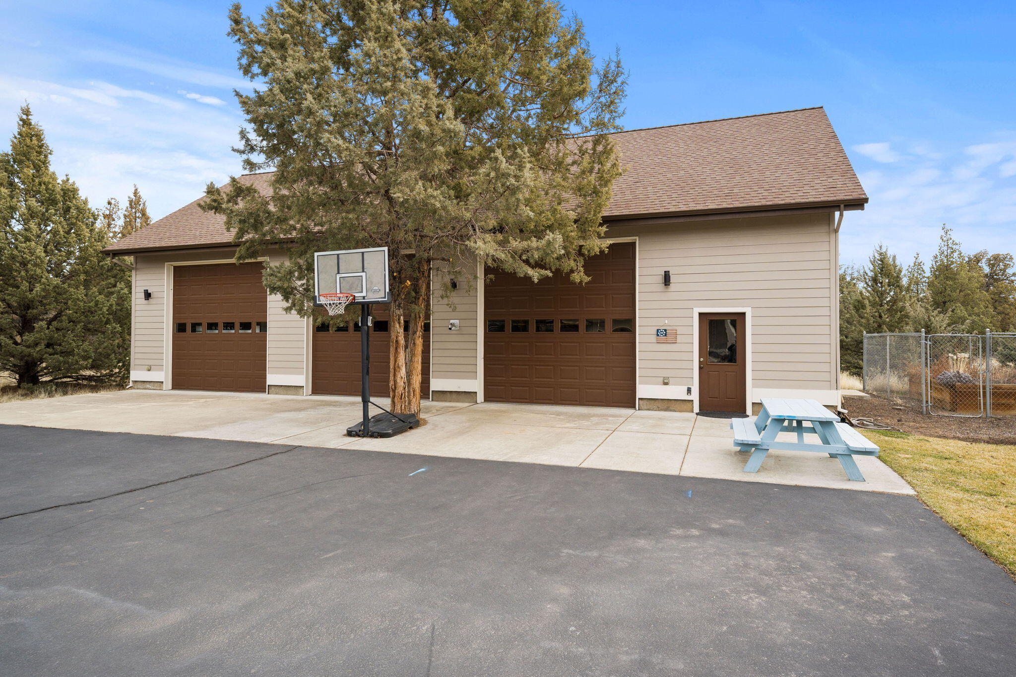 Crestridge Estate - Residential