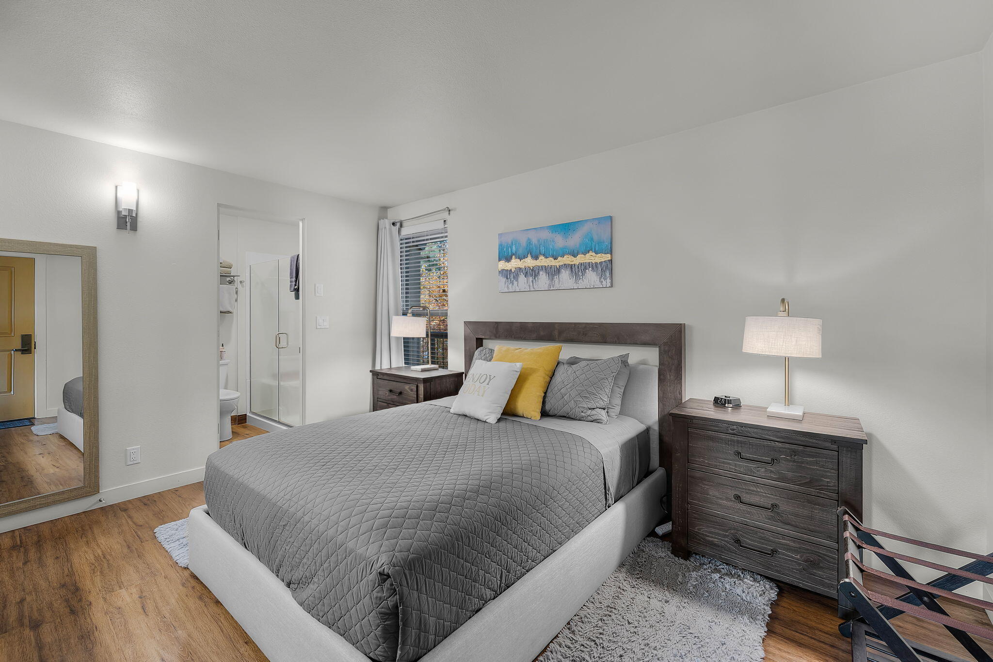 Inn Of The 7th - Residential