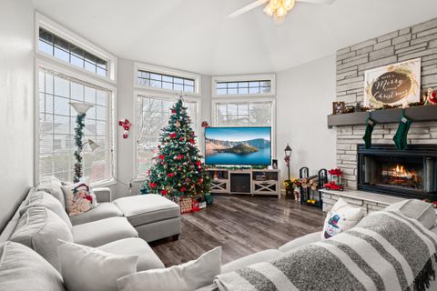 Tiny photo for 2754 Juanita Avenue, Medford, OR 97504 (MLS # 220212967)