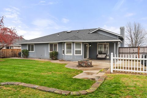 Tiny photo for 2754 Juanita Avenue, Medford, OR 97504 (MLS # 220212967)