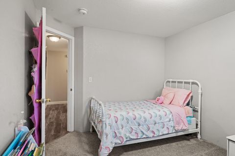 Tiny photo for 2754 Juanita Avenue, Medford, OR 97504 (MLS # 220212967)