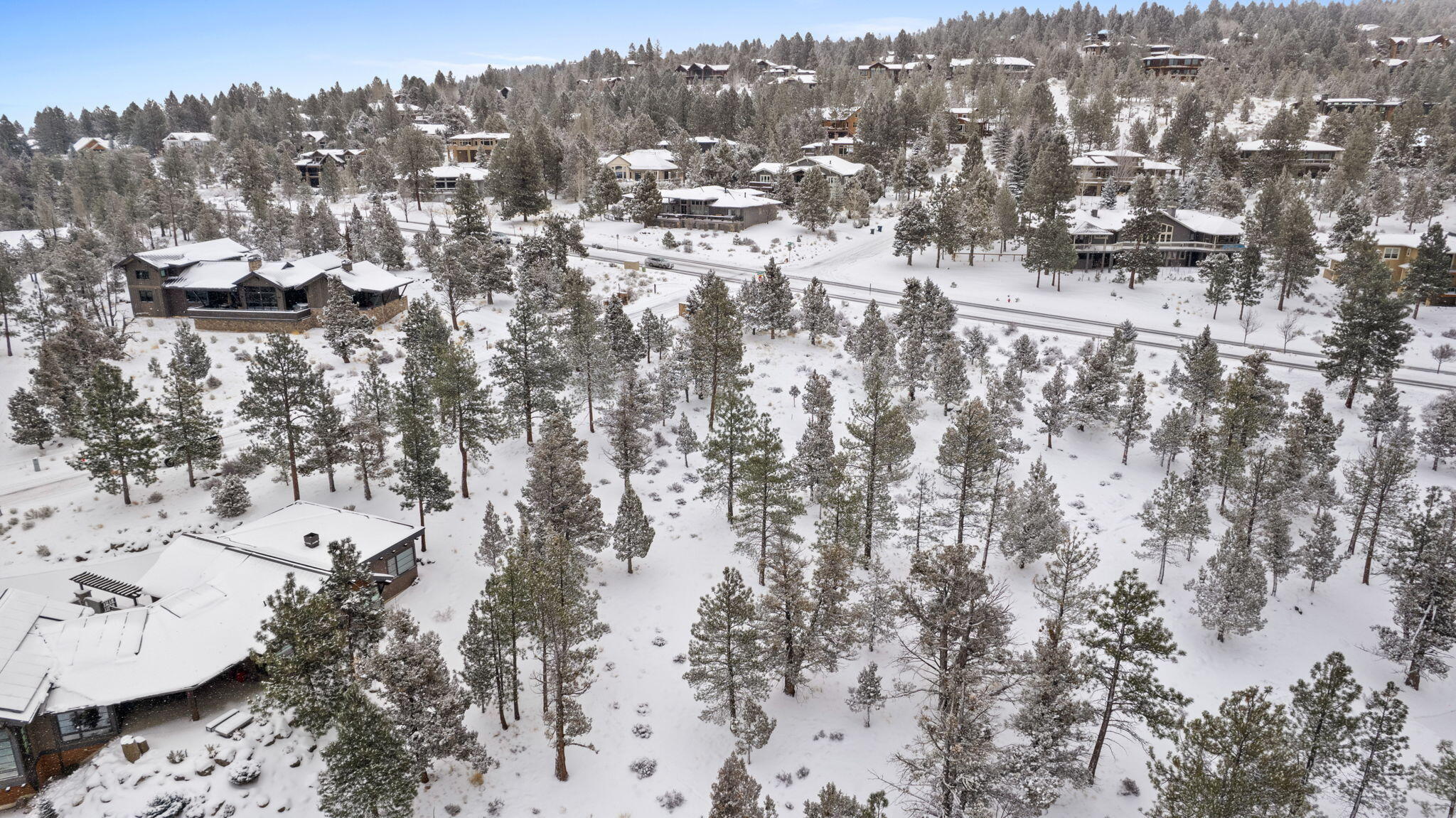 3700 NW Perspective Drive