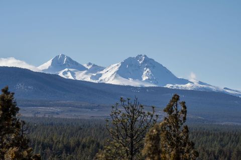 NW Perspective Drive 54 Bend OR 97703