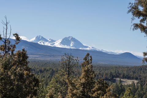 3700 NW Perspective Drive Bend OR 97703