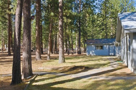 Tiny photo for 153469 Hackamore Lane, La Pine, OR 97739 (MLS # 220217478)