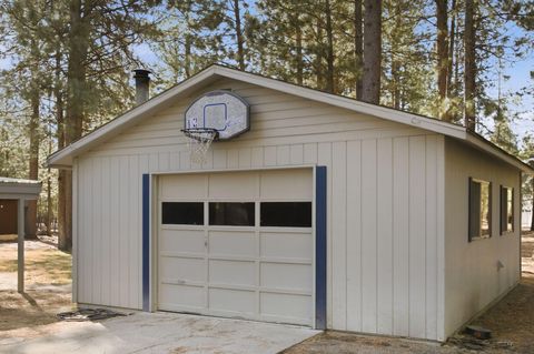 Tiny photo for 153469 Hackamore Lane, La Pine, OR 97739 (MLS # 220217478)