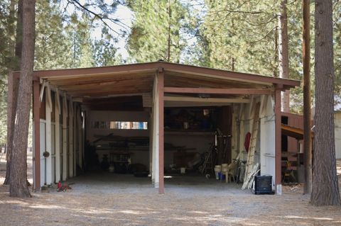Tiny photo for 153469 Hackamore Lane, La Pine, OR 97739 (MLS # 220217478)