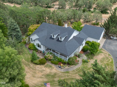Tiny photo for 279 Ridgefield Road, Grants Pass, OR 97527 (MLS # 220224458)