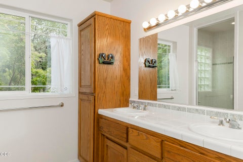 Tiny photo for 279 Ridgefield Road, Grants Pass, OR 97527 (MLS # 220224458)