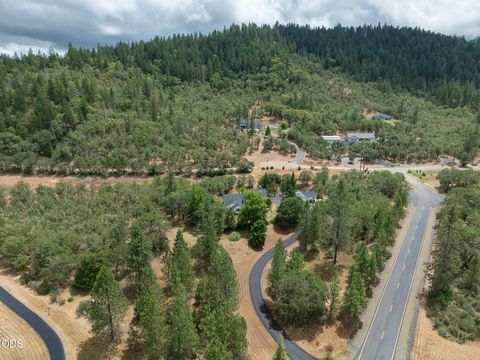 Tiny photo for 279 Ridgefield Road, Grants Pass, OR 97527 (MLS # 220224458)