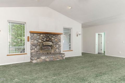 Tiny photo for 279 Ridgefield Road, Grants Pass, OR 97527 (MLS # 220224458)