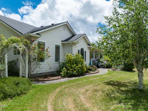 Tiny photo for 279 Ridgefield Road, Grants Pass, OR 97527 (MLS # 220224458)