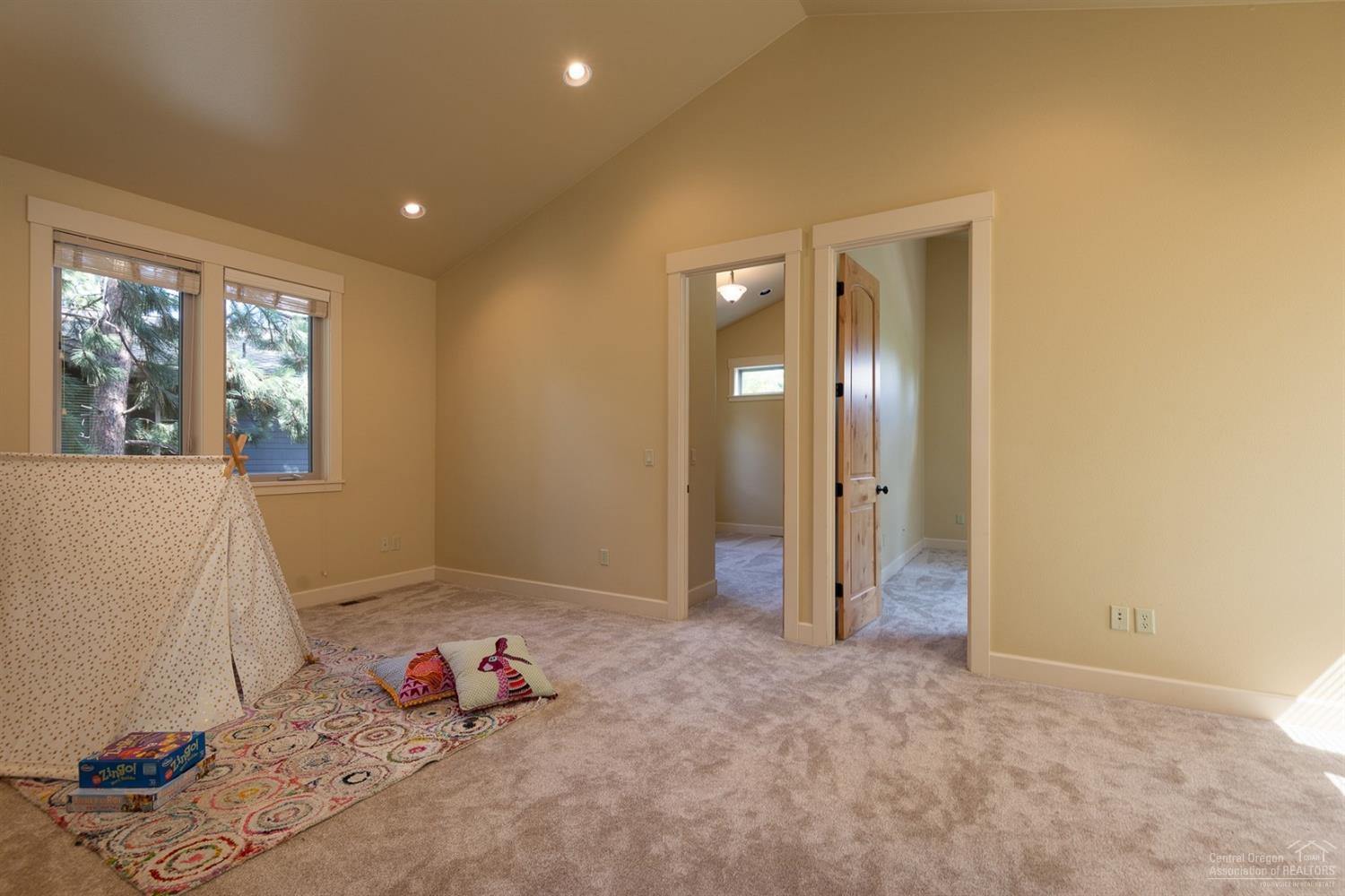 Shevlin Crest - Residential