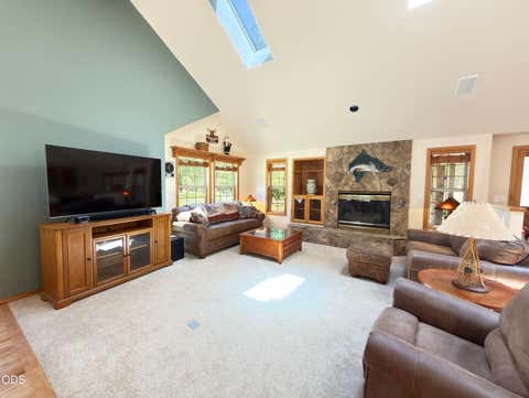 Tiny photo for 58103 Kinglet Road, Sunriver, OR 97707 (MLS # 220225572)
