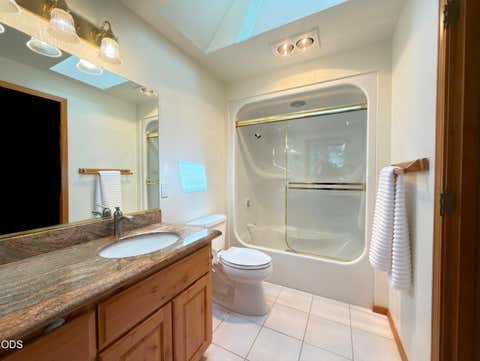 Tiny photo for 58103 Kinglet Road, Sunriver, OR 97707 (MLS # 220225572)