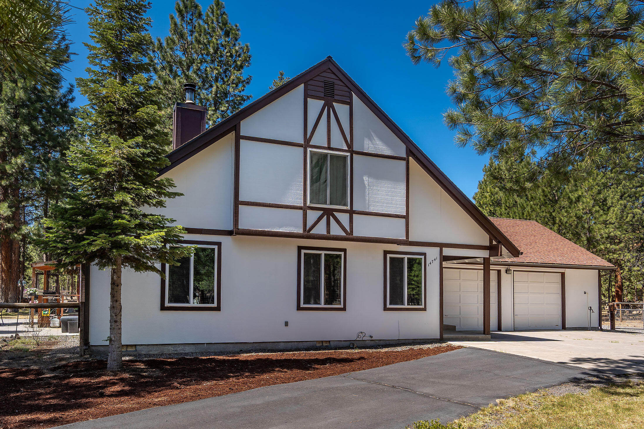 14741 N Sugar Pine Way