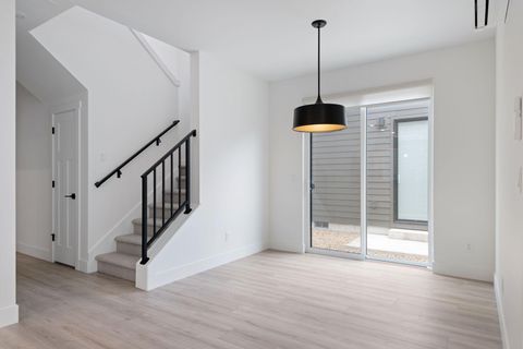 Tiny photo for 947 W Linda Avenue #29, Sisters, OR 97759 (MLS # 220210161)
