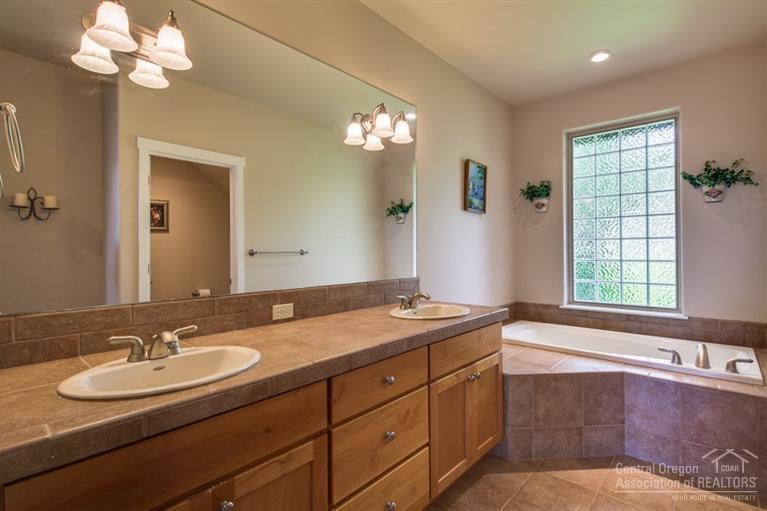 Eagle Crest - Residential