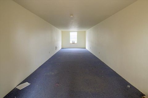 Tiny photo for 60990 Jennings Rd Road, Bend, OR 97702 (MLS # 220213579)